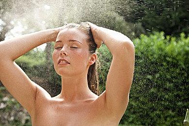 天地间自由探索《星球大战：法外狂徒》实机演示